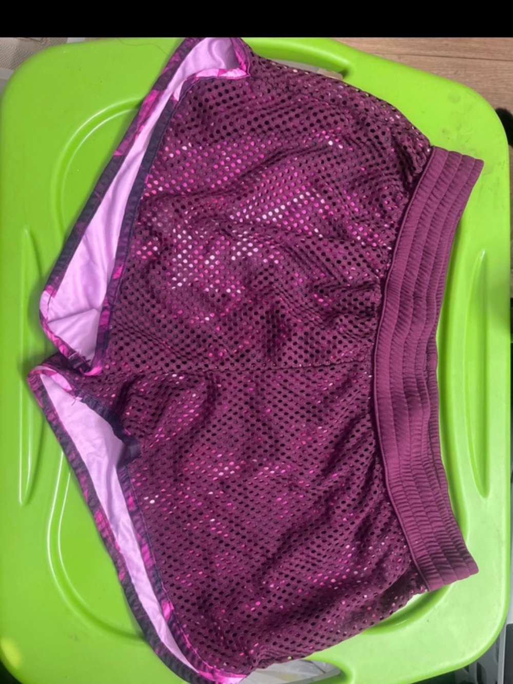 Women’s Mesh Lounge Shorts in Plum by